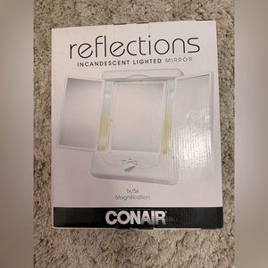 Connair Incandescent Lighted Mirror